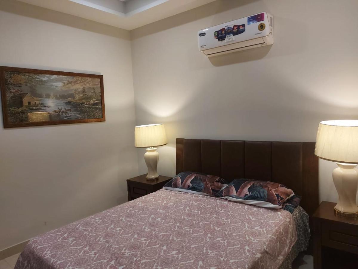 The River View Apartment Rawalpindi Luaran gambar